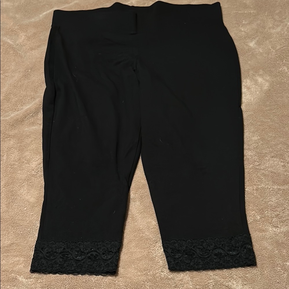 Torrid Capri Leggings